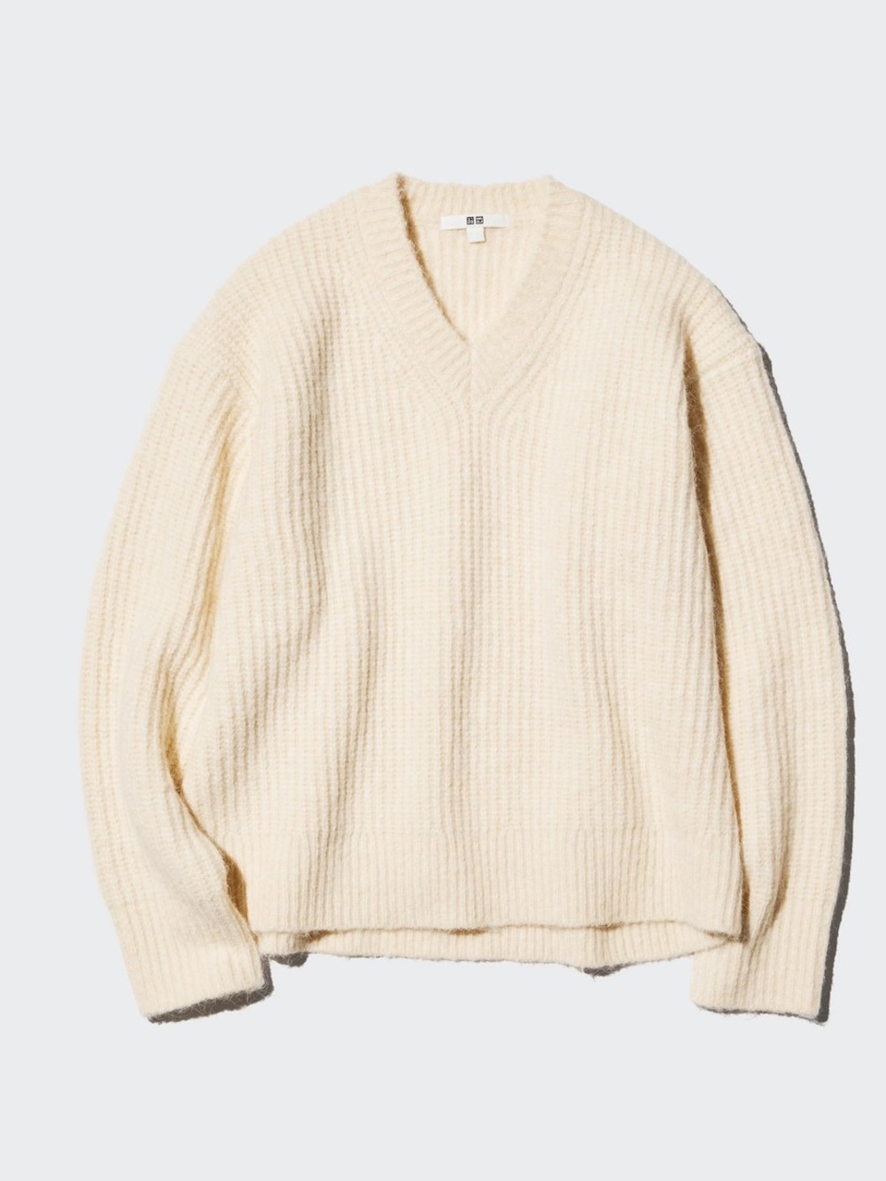 NWT Uniqlo Cream V-Neck Chunky Rib Knit Sweater